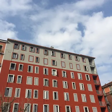 Tortona Navigli * Mediolan